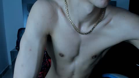 Snapshot of oliverthompson_01 chatting on September 19, 2025, 6:37 am oliverthompson_01 online show from September 19, 2025, 6:37 am