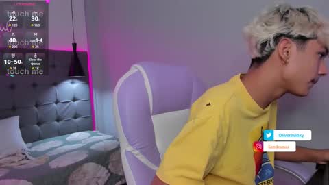 Oliver online show from November 5, 2025, 2:44 am