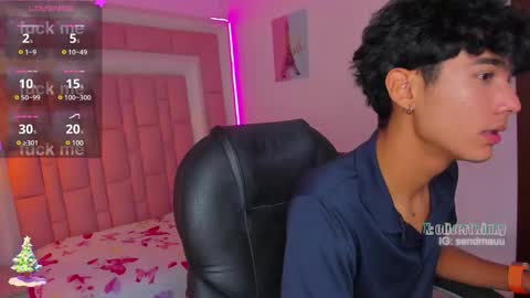 Oliver online show from November 24, 2025, 7:08 am