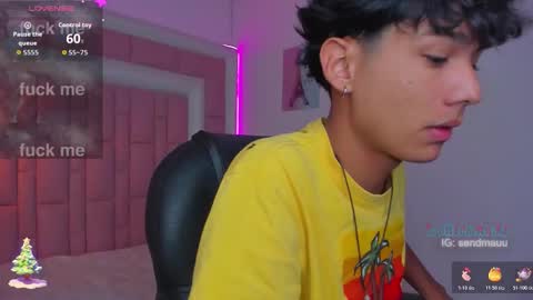 Oliver online show from December 3, 2025, 1:42 pm