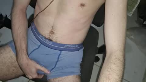 Snapshot of oliverwhte chatting on March 29, 2026, 3:17 am oliverwhte online show from March 29, 2026, 3:17 am