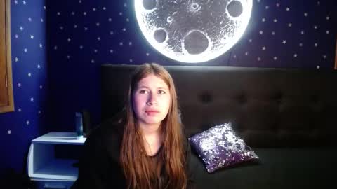 Olivia online show from September 12, 2025, 12:16 pm