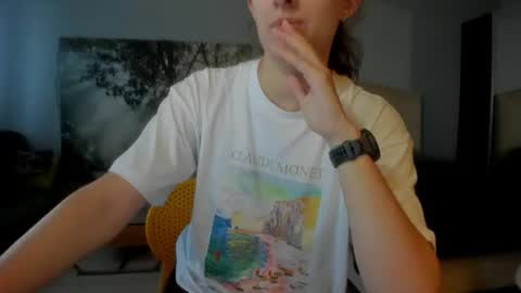 Snapshot of olivia__dream chatting on July 6, 2026, 6:32 pm olivia__dream online show from July 6, 2026, 6:32 pm