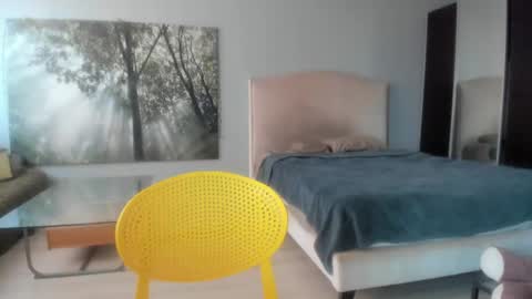 Snapshot of olivia__dream chatting on July 12, 2026, 6:21 pm olivia__dream online show from July 12, 2026, 6:21 pm