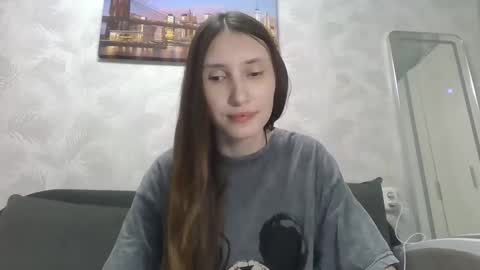 Snapshot of olivia_dream1 chatting on February 2, 2025, 11:32 pm Olivia online show from February 2, 2025, 11:32 pm