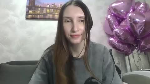 Snapshot of olivia_dream1 chatting on February 18, 2025, 12:04 am Olivia online show from February 18, 2025, 12:04 am