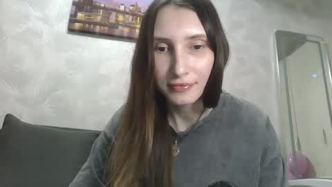 Snapshot of olivia_dream1 chatting on March 3, 2025, 10:42 pm Olivia online show from March 3, 2025, 10:42 pm
