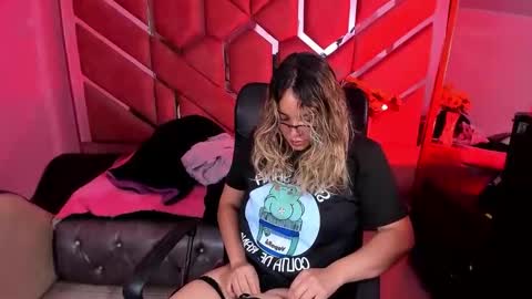 Snapshot of olivia_fox69 chatting on October 3, 2025, 3:58 am OLIVIA online show from October 3, 2025, 3:58 am