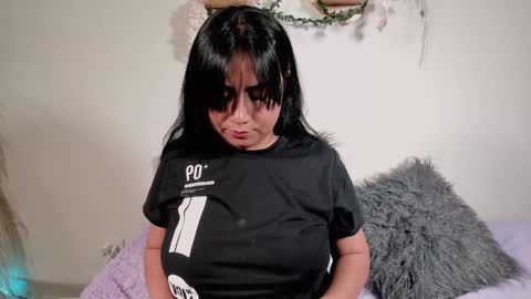 Olivia  happyness  online show from January 25, 2025, 2:47 pm