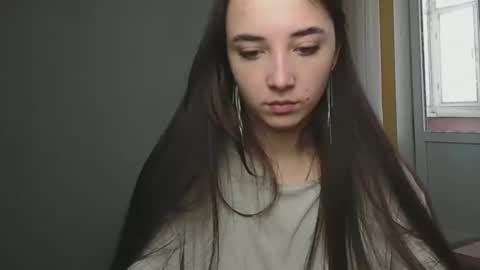 Snapshot of olivia_oliv chatting on December 13, 2024, 9:46 am Olivia online show from December 13, 2024, 9:46 am
