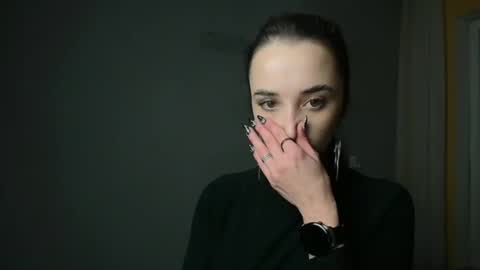 Snapshot of olivia_oliv chatting on January 17, 2025, 6:44 pm Olivia online show from January 17, 2025, 6:44 pm