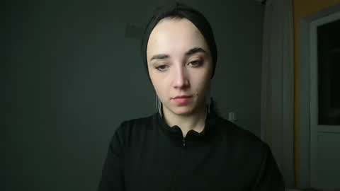Snapshot of olivia_oliv chatting on January 27, 2025, 9:00 pm Olivia online show from January 27, 2025, 9:00 pm