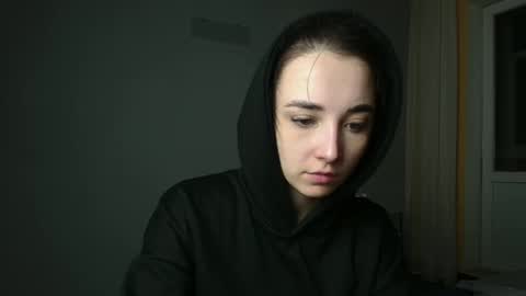 Snapshot of olivia_oliv chatting on February 3, 2025, 4:20 pm Olivia online show from February 3, 2025, 4:20 pm