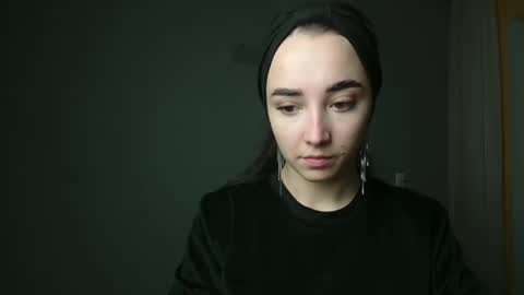 Snapshot of olivia_oliv chatting on February 13, 2025, 5:54 pm Olivia online show from February 13, 2025, 5:54 pm