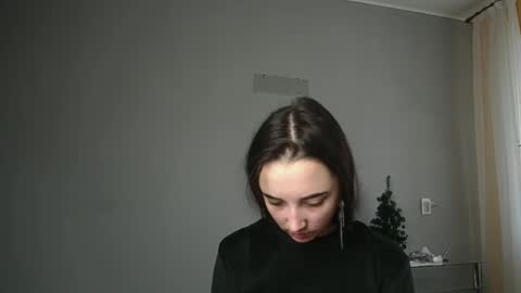 Snapshot of olivia_oliv chatting on February 20, 2025, 12:04 pm Olivia online show from February 20, 2025, 12:04 pm