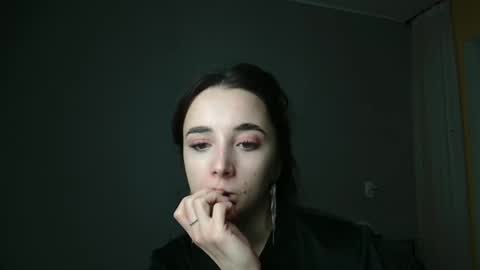 Snapshot of olivia_oliv chatting on February 20, 2025, 3:52 pm Olivia online show from February 20, 2025, 3:52 pm