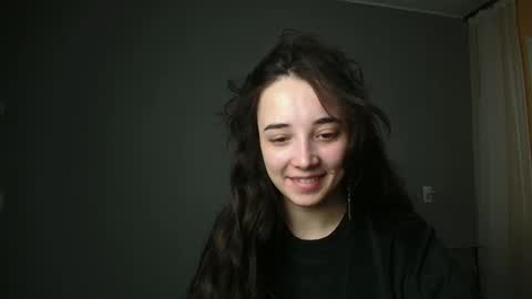 Snapshot of olivia_oliv chatting on March 1, 2025, 11:39 am Olivia online show from March 1, 2025, 11:39 am