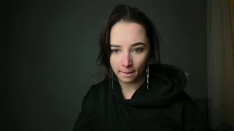 Snapshot of olivia_oliv chatting on March 2, 2025, 9:22 pm Olivia online show from March 2, 2025, 9:22 pm