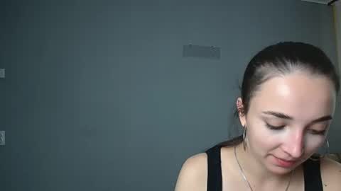 Snapshot of olivia_oliv chatting on September 13, 2025, 9:31 am Olivia online show from September 13, 2025, 9:31 am