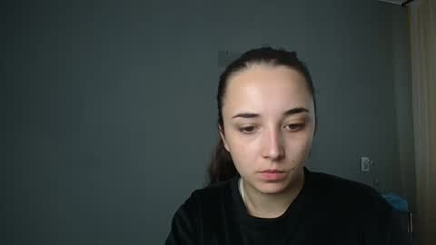 Snapshot of olivia_oliv chatting on September 19, 2025, 10:05 am Olivia online show from September 19, 2025, 10:05 am