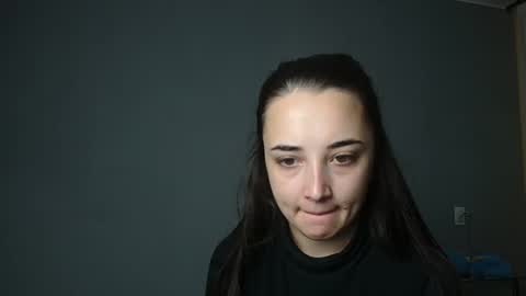 Snapshot of olivia_oliv chatting on September 28, 2025, 12:10 pm Olivia online show from September 28, 2025, 12:10 pm