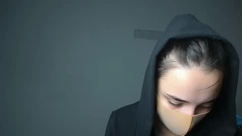 Snapshot of olivia_oliv chatting on October 8, 2025, 9:18 am Olivia online show from October 8, 2025, 9:18 am