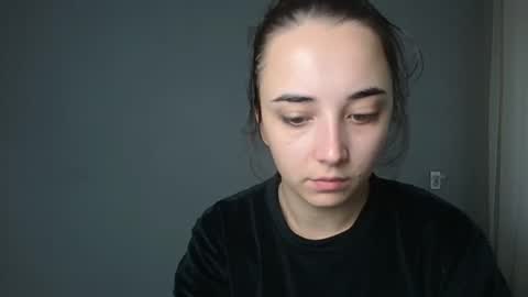 Snapshot of olivia_oliv chatting on October 19, 2025, 11:22 am Olivia online show from October 19, 2025, 11:22 am