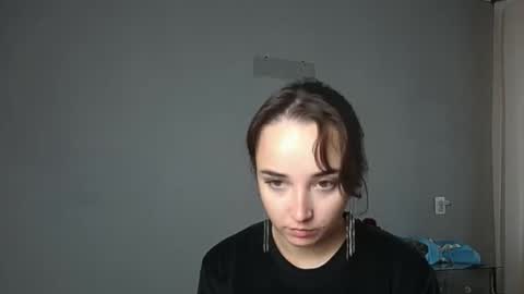 Snapshot of olivia_oliv chatting on October 20, 2025, 12:16 pm Olivia online show from October 20, 2025, 12:16 pm