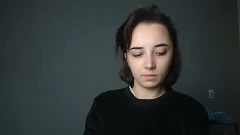 Snapshot of olivia_oliv chatting on October 25, 2025, 10:45 am Olivia online show from October 25, 2025, 10:45 am