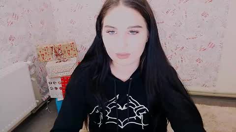 Olivia online show from February 26, 2025, 2:14 pm