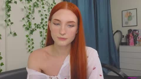  OLIVIA    online show from November 25, 2025, 9:15 pm