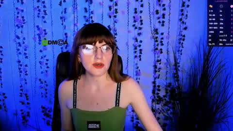 Snapshot of olivia_sparkle chatting on September 21, 2025, 12:51 pm olivia_sparkle online show from September 21, 2025, 12:51 pm
