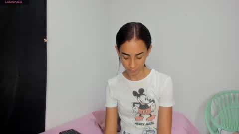 Olivia online show from April 26, 2026, 8:39 pm