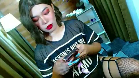 Miss OLIVIA online show from April 29, 2026, 9:13 am