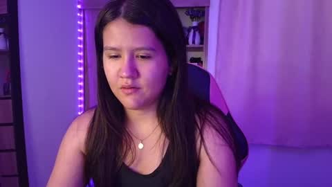 Snapshot of olivia_watson_ chatting on July 3, 2026, 12:00 pm Olivia online show from July 3, 2026, 12:00 pm