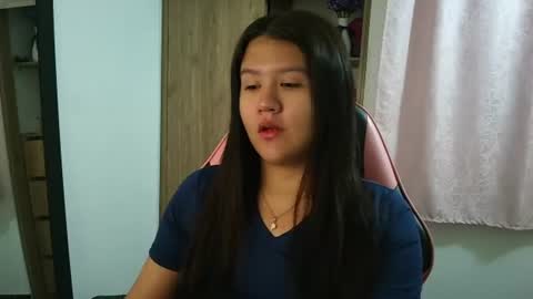Snapshot of olivia_watson_ chatting on July 31, 2026, 12:04 pm Olivia online show from July 31, 2026, 12:04 pm