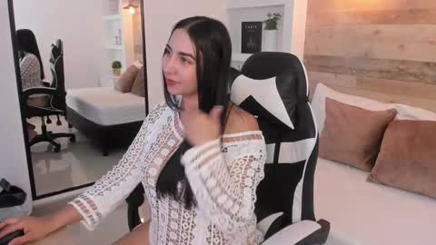 Snapshot of olivia_willoow chatting on November 8, 2025, 2:45 am olivia_willoow online show from November 8, 2025, 2:45 am