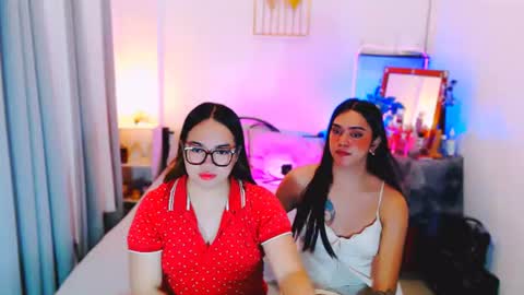 Snapshot of olivia_xxo chatting on July 24, 2026, 8:34 am olivia_xxo online show from July 24, 2026, 8:34 am
