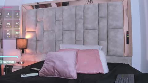 Olivia Evangelista online show from February 23, 2025, 3:13 am