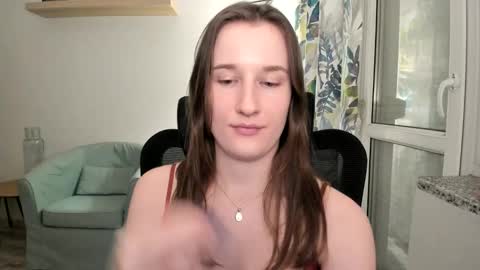 Oliwiaa2004 online show from January 8, 2025, 10:27 pm