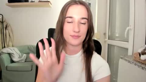 Oliwiaa2004 online show from December 22, 2025, 9:56 pm