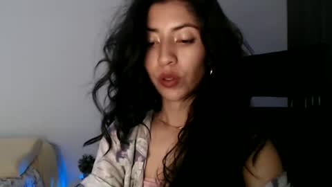 oliviaaa__ online show from December 28, 2024, 6:40 pm