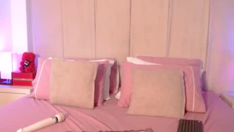 My name is olivia but can you call me Oli online show from December 10, 2024, 5:44 pm