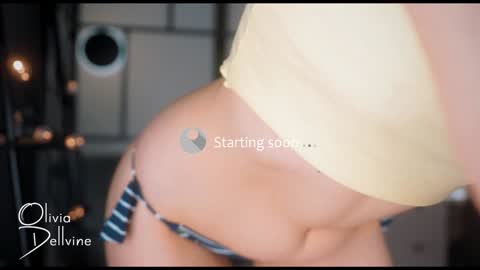Snapshot of oliviadellvine chatting on January 4, 2025, 12:37 am Olivia online show from January 4, 2025, 12:37 am
