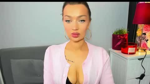 OliviaDirty online show from April 22, 2026, 9:11 am