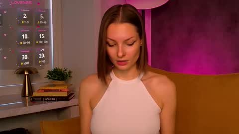 Snapshot of oliviaduvall chatting on October 19, 2025, 4:13 am Miss Olivia Duvall online show from October 19, 2025, 4:13 am