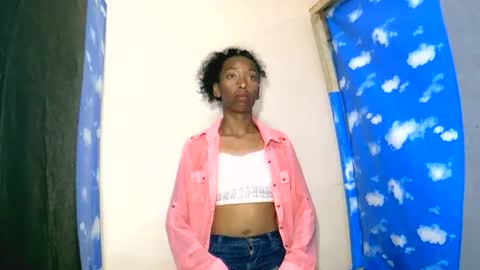 oliviah27 online show from September 28, 2025, 10:26 pm