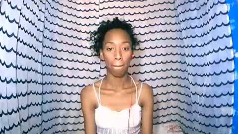 oliviah27 online show from November 1, 2025, 8:22 pm