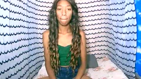 oliviah27 online show from November 2, 2025, 9:11 am