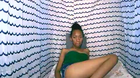 oliviah27 online show from November 2, 2025, 9:17 pm